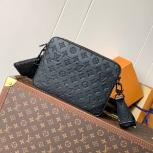LV messenger bag