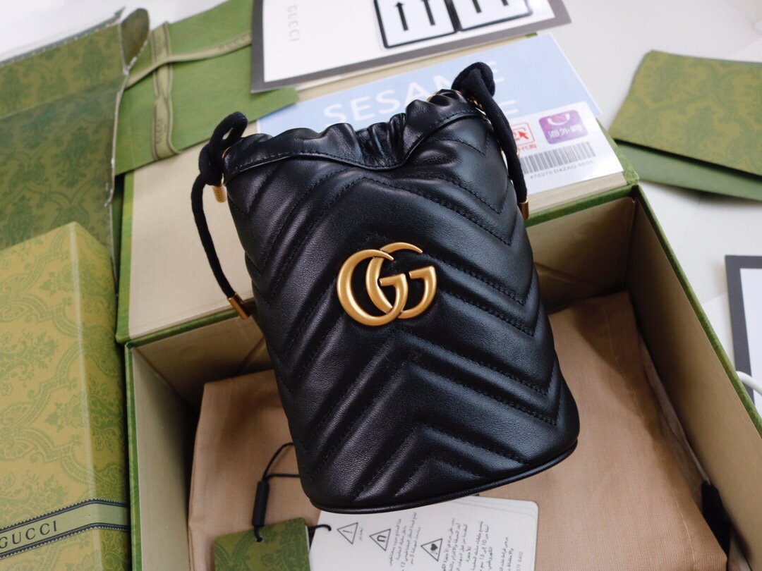 GUCCI mini bucket bag