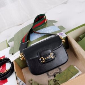 GUCCI horse bit buckle bag