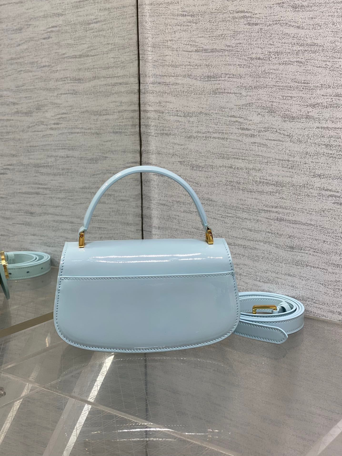 DIOR Montaigne Avenue - Image 3