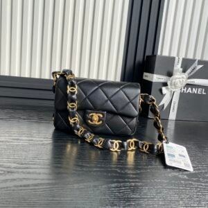 CHANEL underarm bag