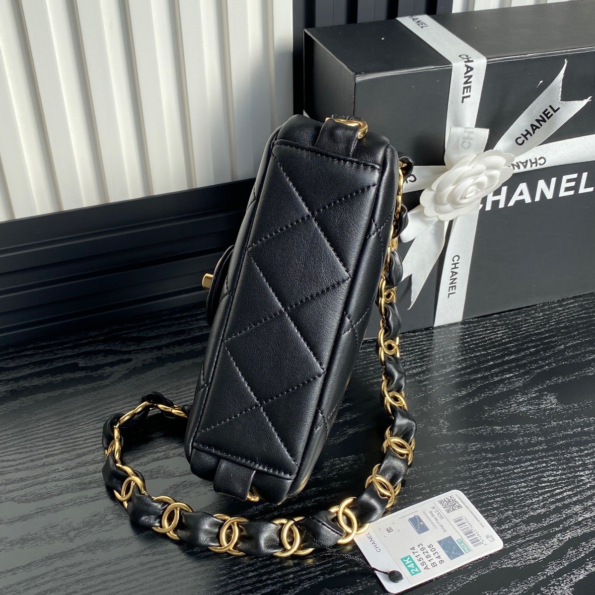 CHANEL underarm bag - Image 6
