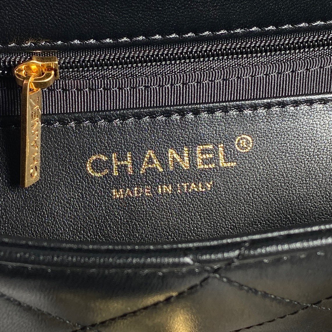 CHANEL underarm bag - Image 9