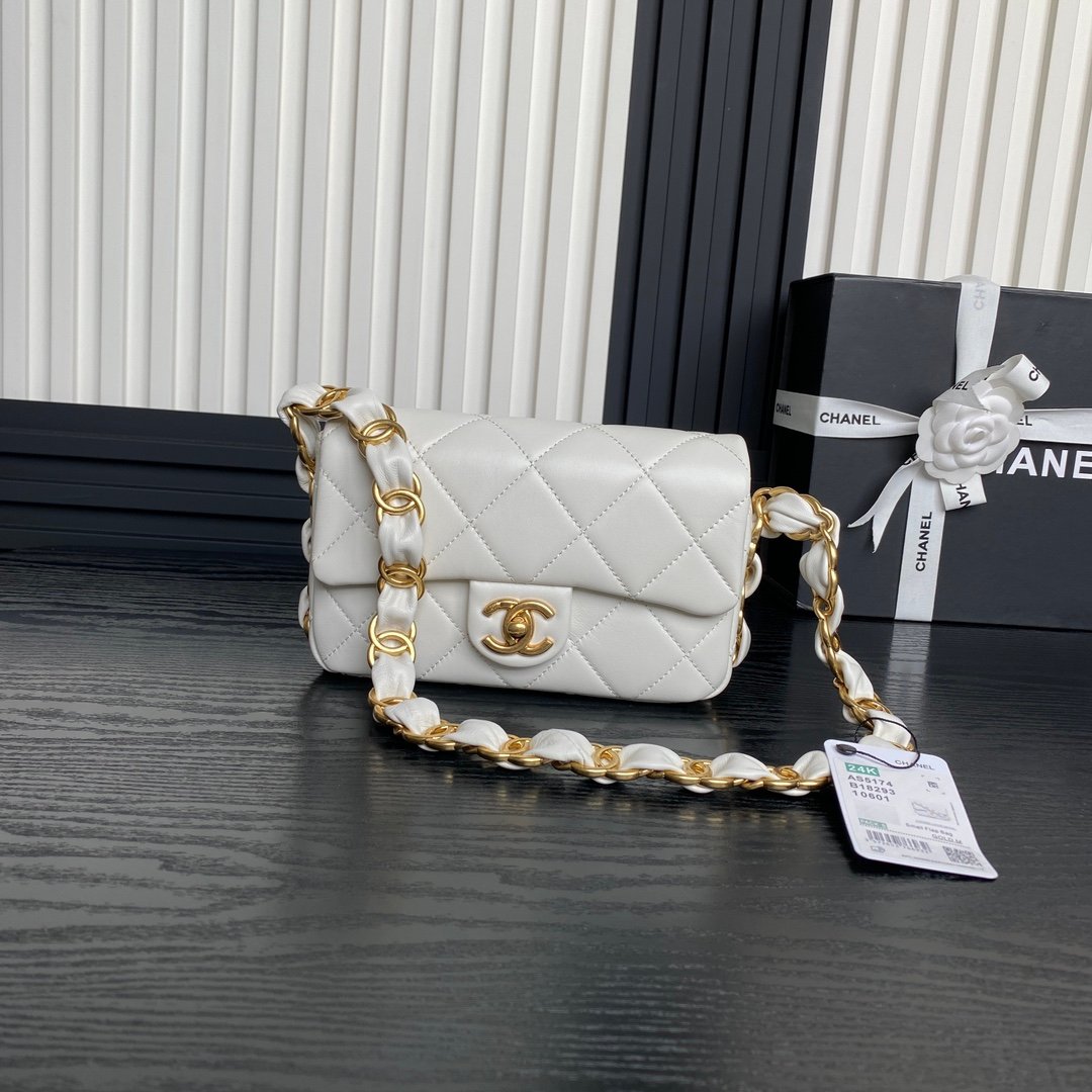 CHANEL underarm bag