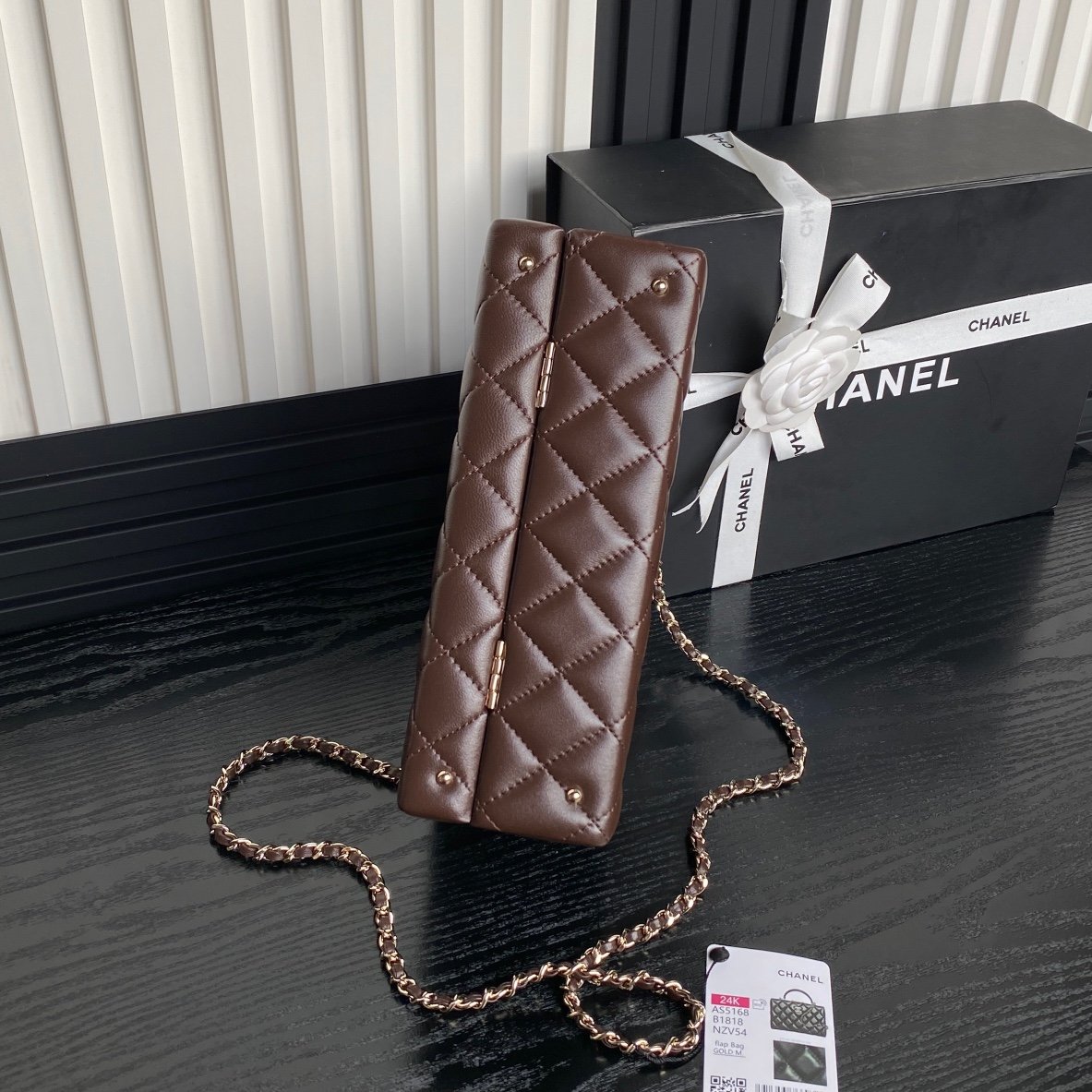 CHANEL makeup bag - Image 5