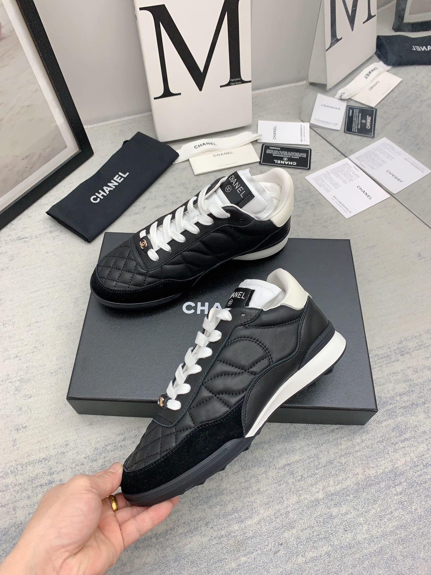 CHANEL casual shoes - Image 7