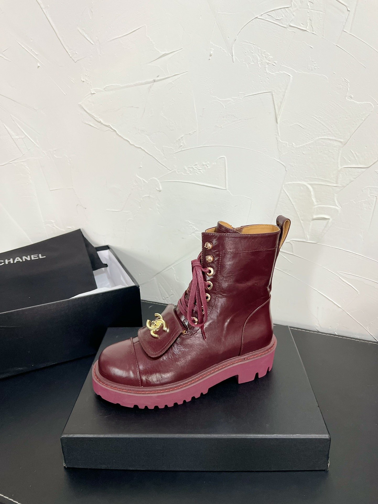 CHANEL Martin ankle boots - Image 9