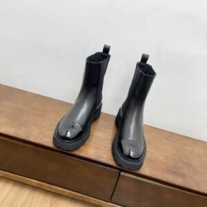CHANEL Chelsea ankle boots