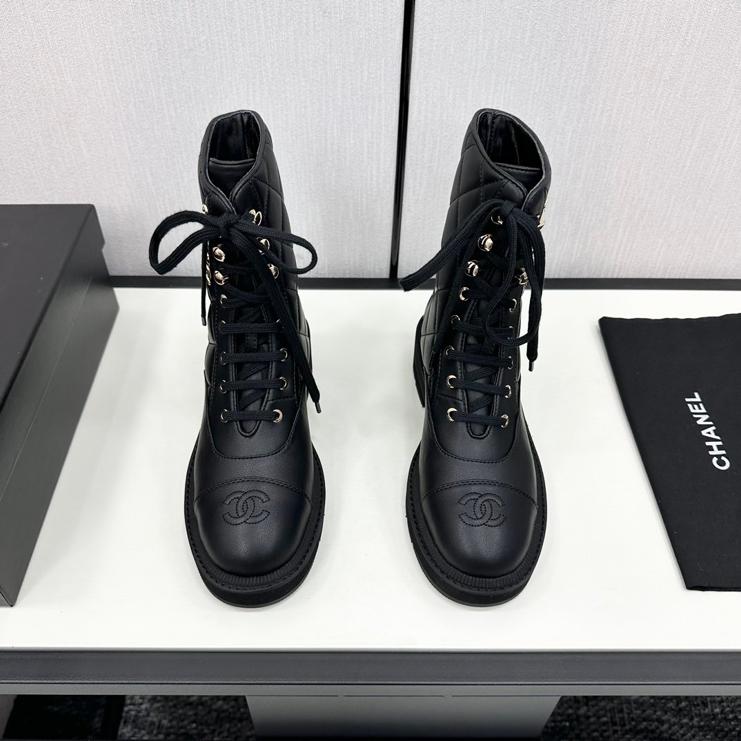 CHANEL Martin boots - Image 2