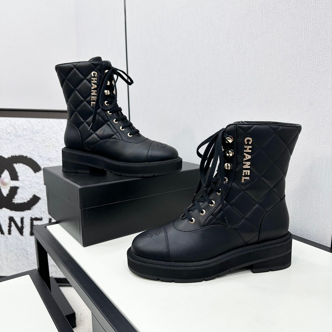CHANEL Martin boots - Image 5