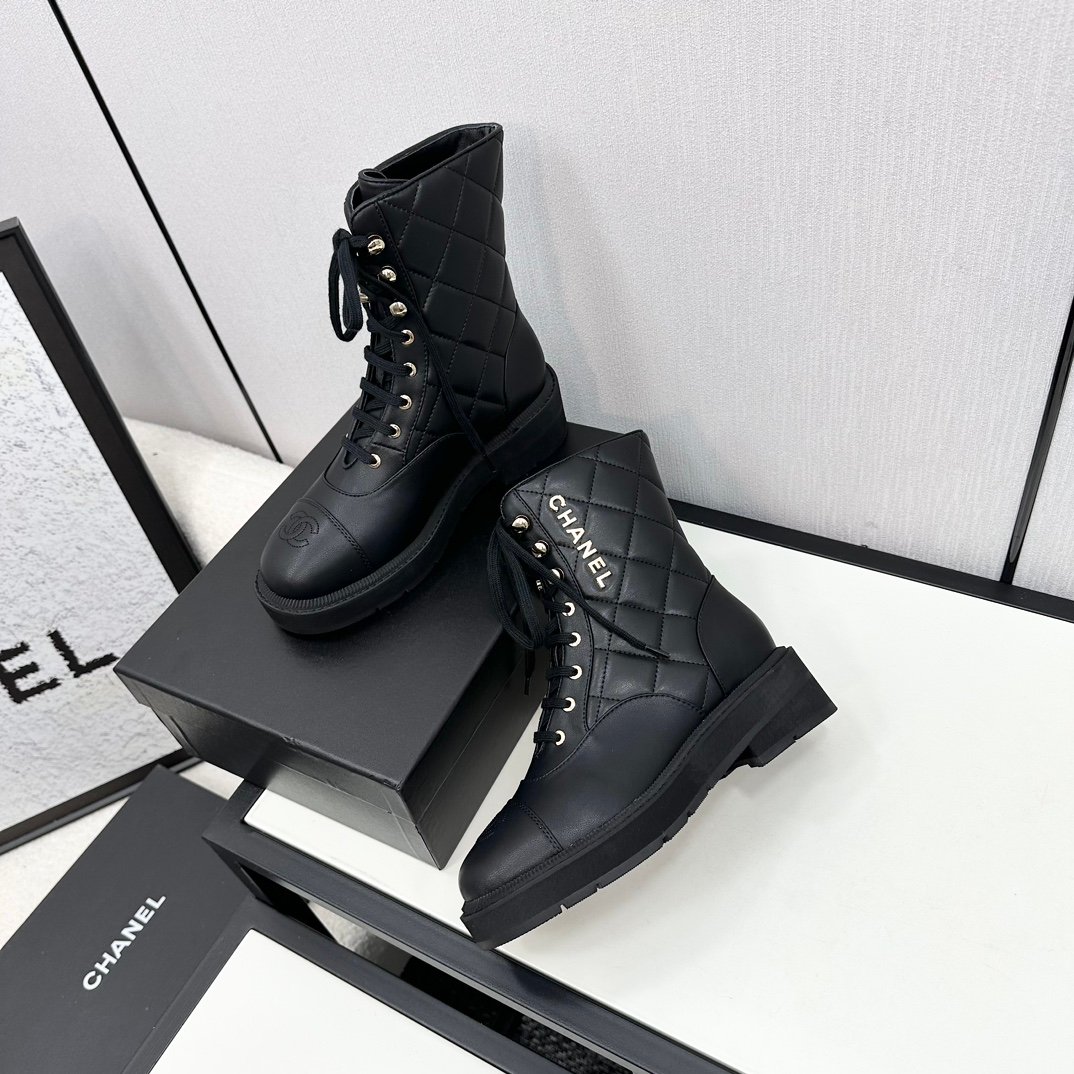 CHANEL Martin boots - Image 6