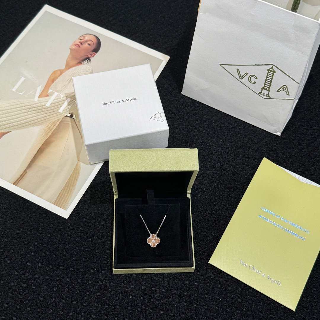 Van Cleef &Arpels Christmas special necklace - Image 2
