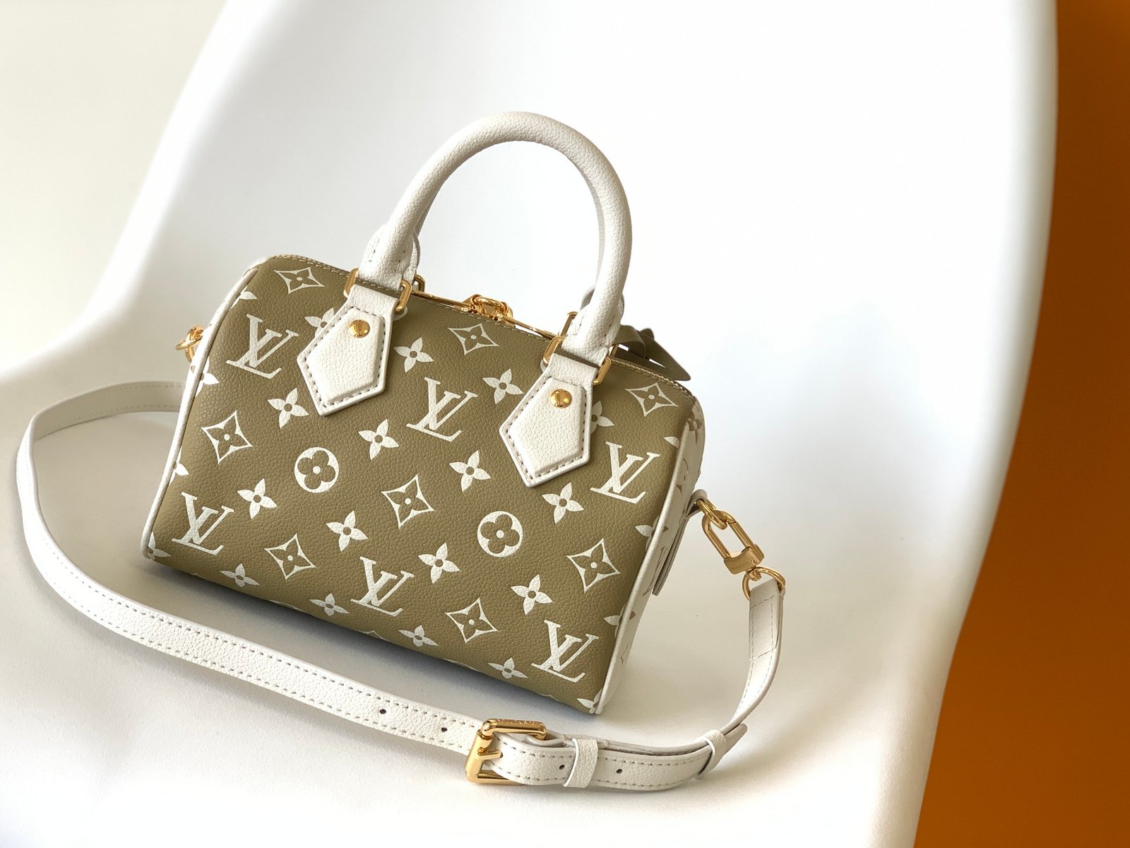 LV Speedy pillow bag - Image 2