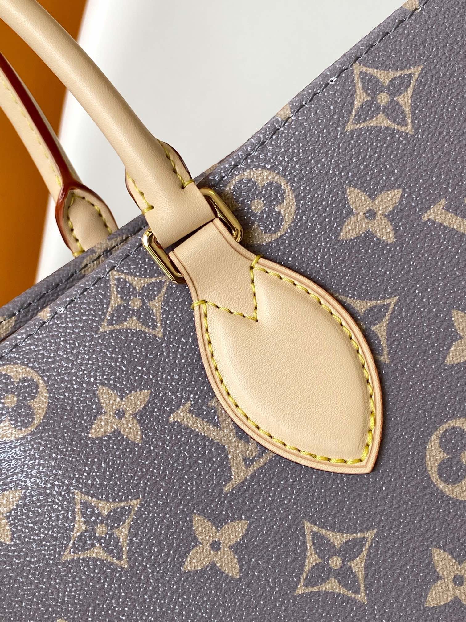 LV OnTheGo MM - Image 2
