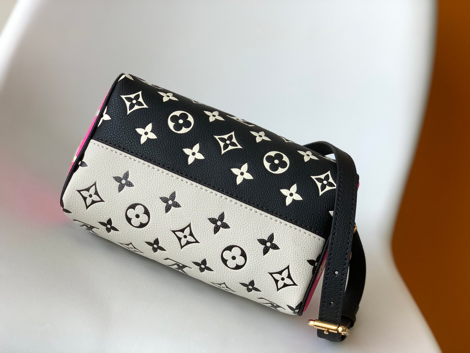 LV Speedy pillow bag - Image 3