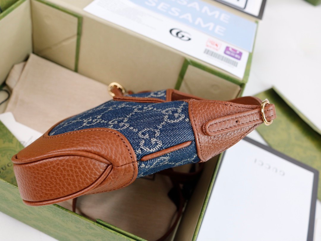 GUCCI denim bag - Image 5