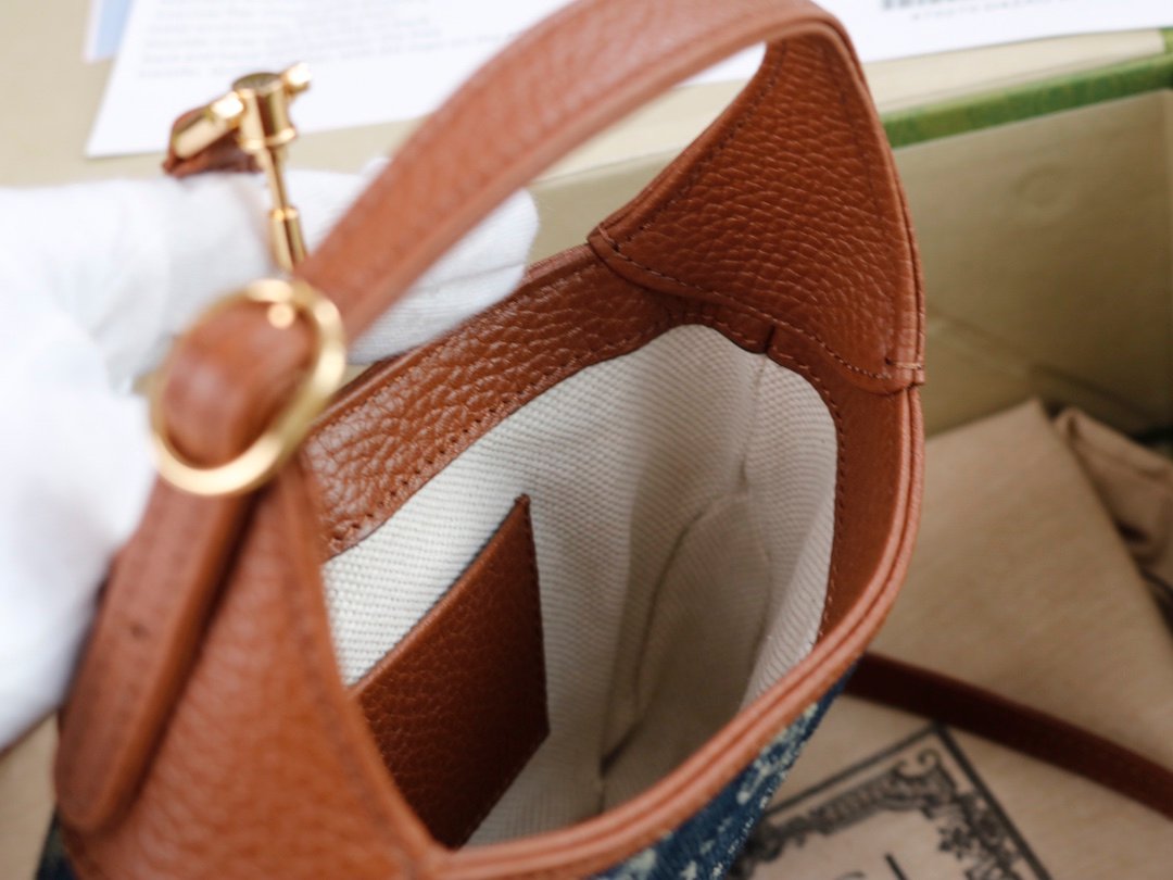 GUCCI denim bag - Image 8