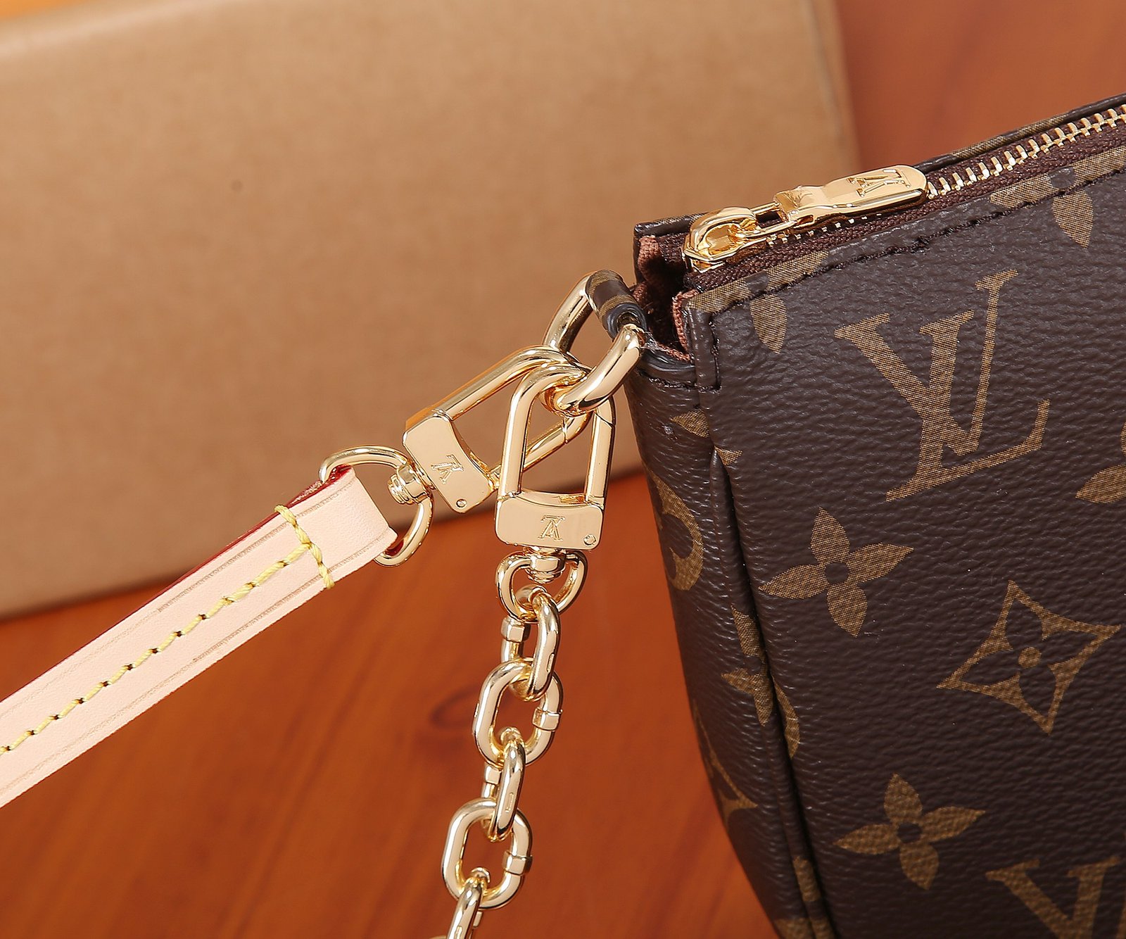 LV Pochette Accessoires bag - Image 5