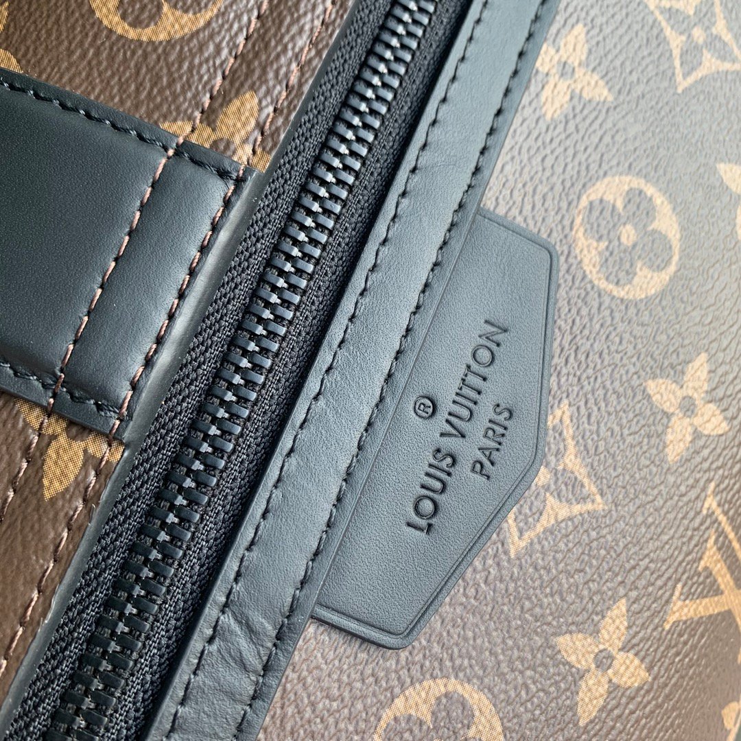 2 colors-LV S-Cape Postman Bag - Image 5