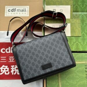 GUCCI Supreme bag