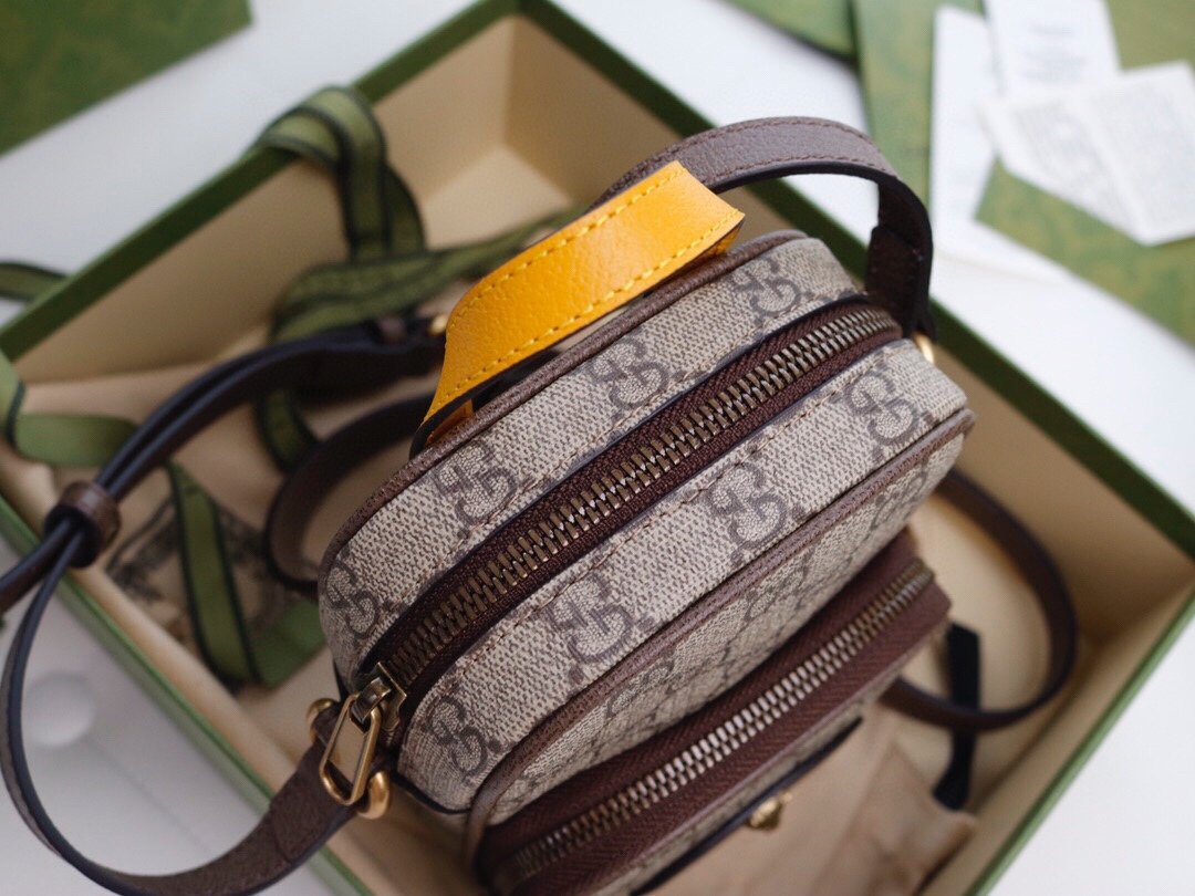 GUCCI Mini Cow Leather Bag - Image 5