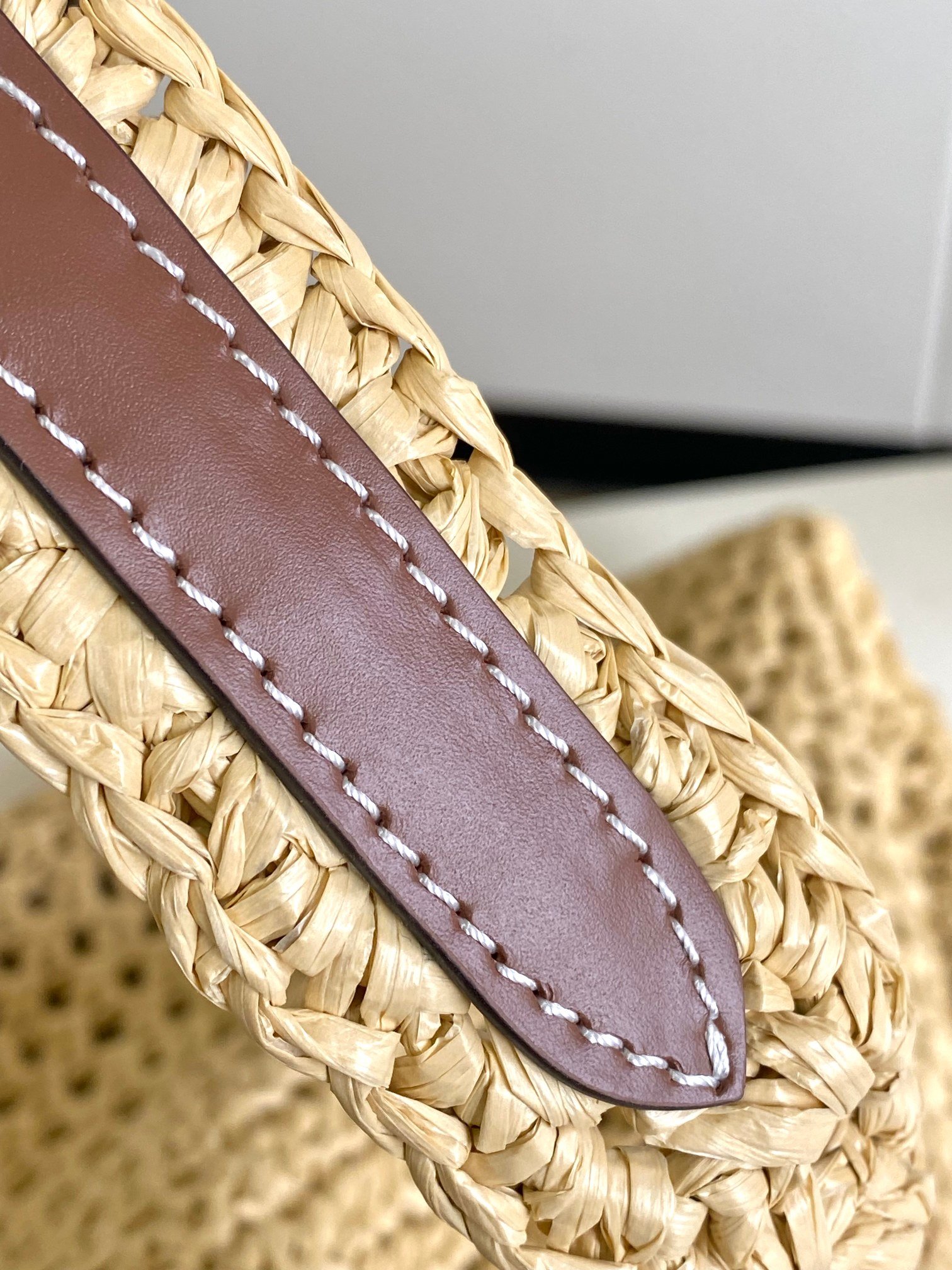 LV ONTHEGO bag - Image 6