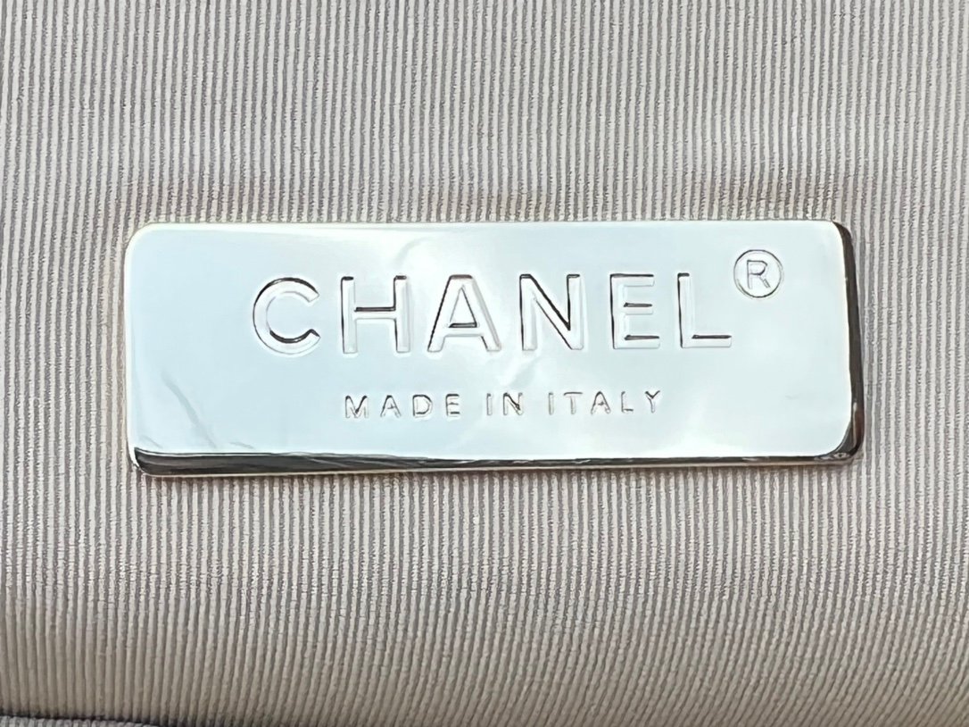 CHANEL plush handbag series - Image 7