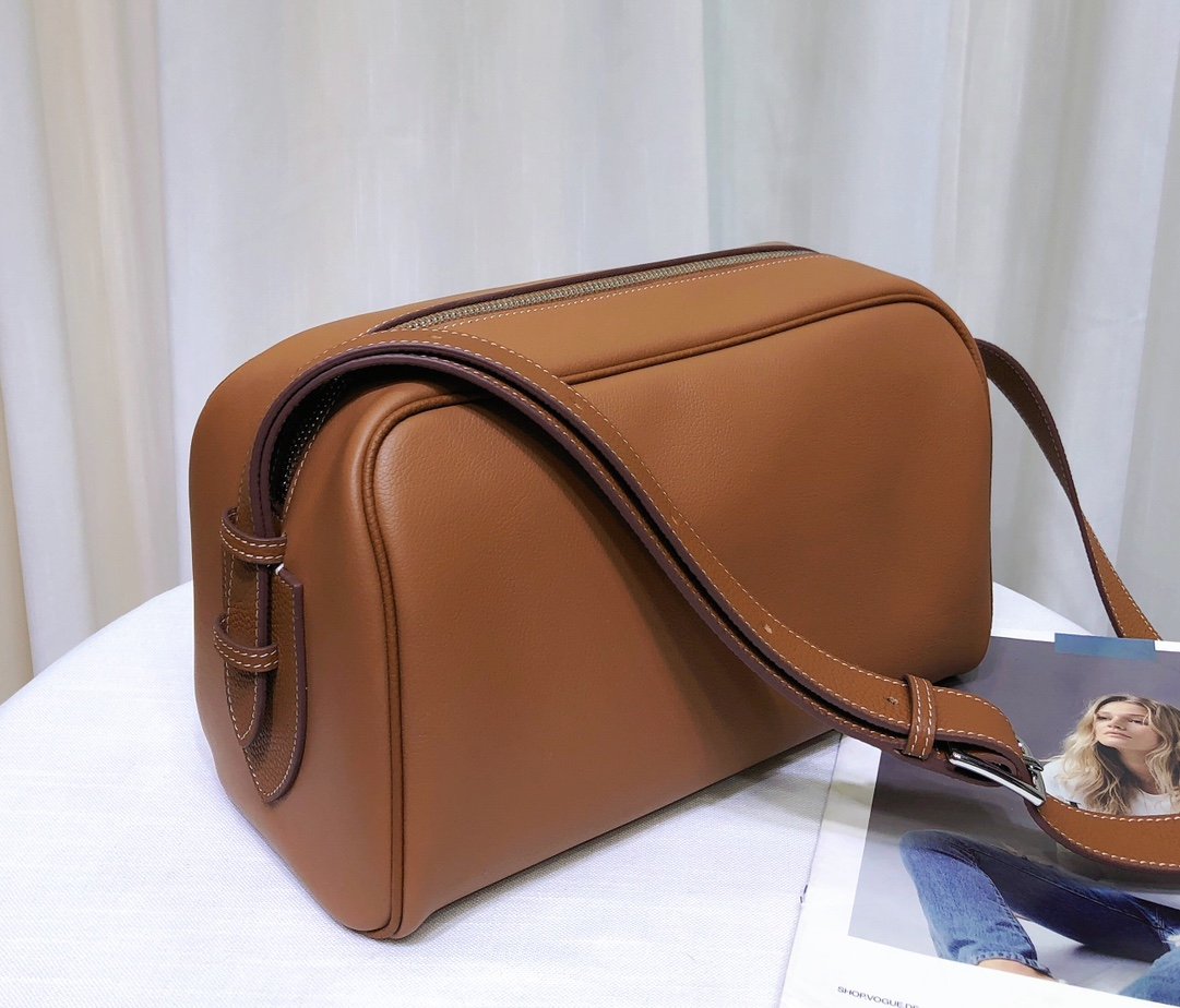 Hermes Nouveau on Body bag - Image 3