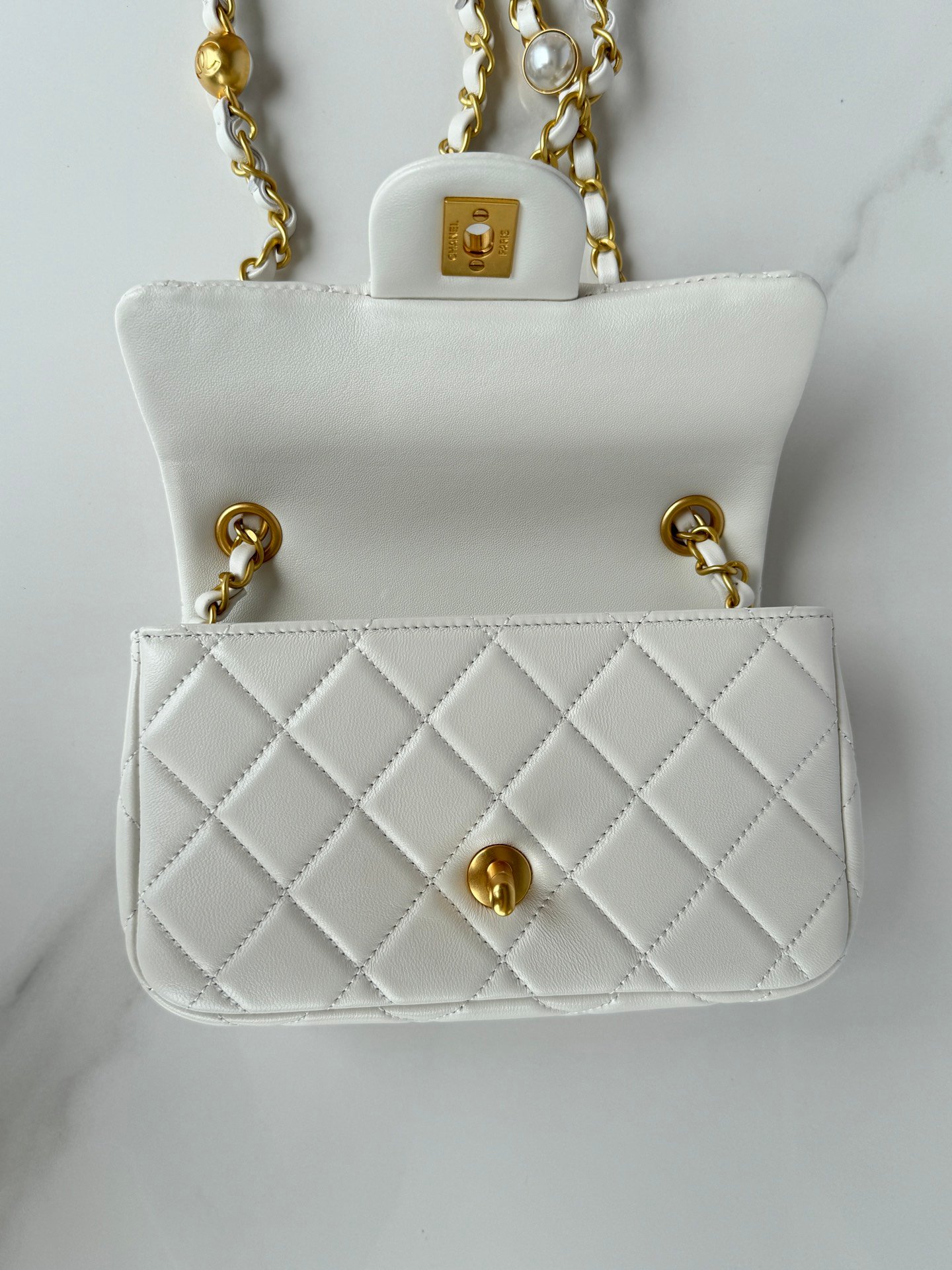 CHANEL shoulder bag - Image 7