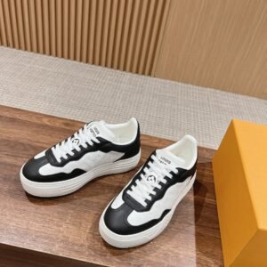 LV Discovery shoe