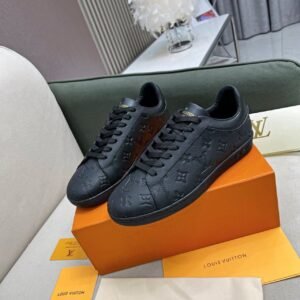 LV Fashion Versatile Board Shoes