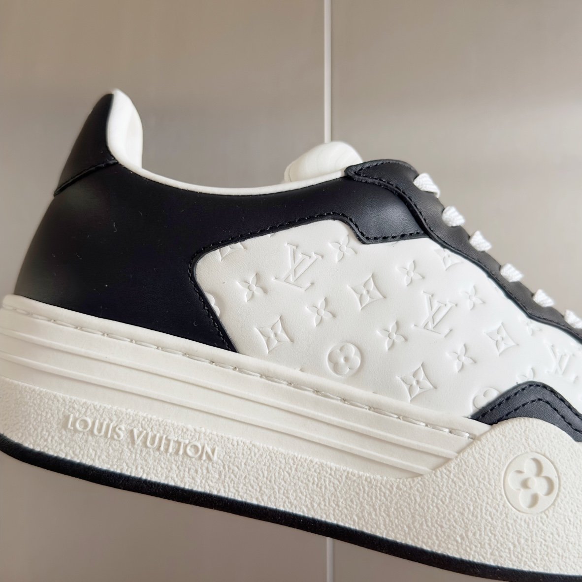 LV GROOVY the Year of the Loong Restricted Sneakers - Image 7