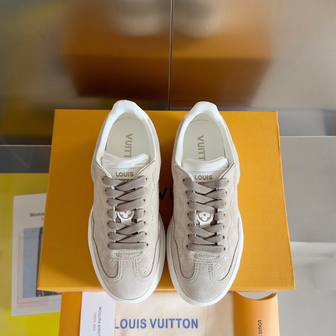 LV GROOVY the Year of the Loong Restricted Sneakers - Image 3