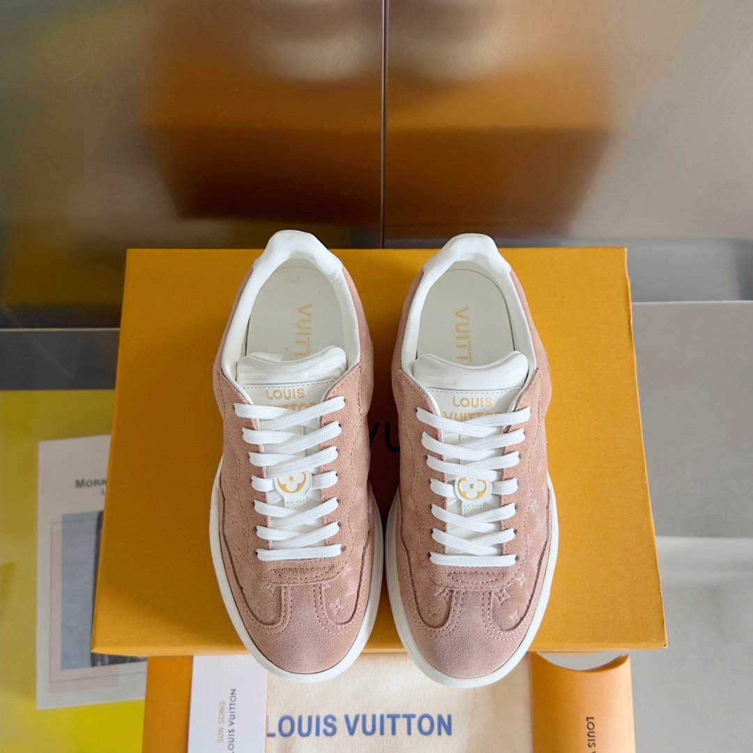 LV GROOVY the Year of the Loong Restricted Sneakers - Image 3