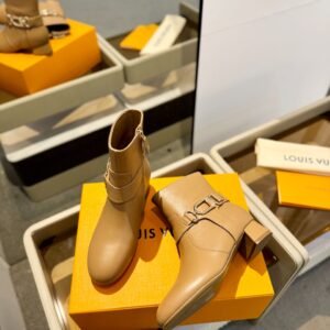 LV autumn and winter new short boots
