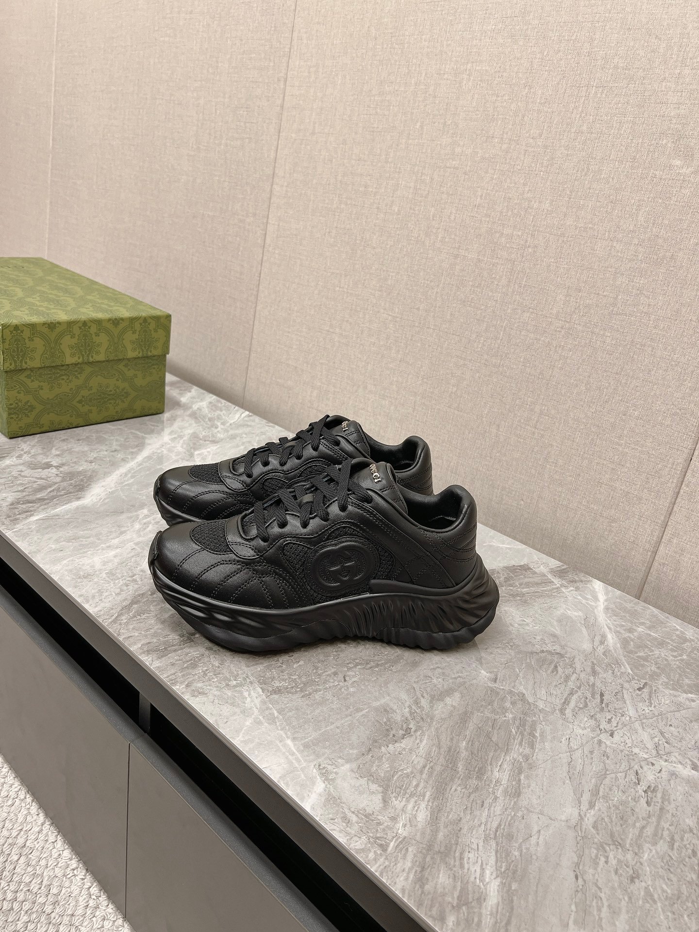 GUCCI sneakers (couple style) - Image 3