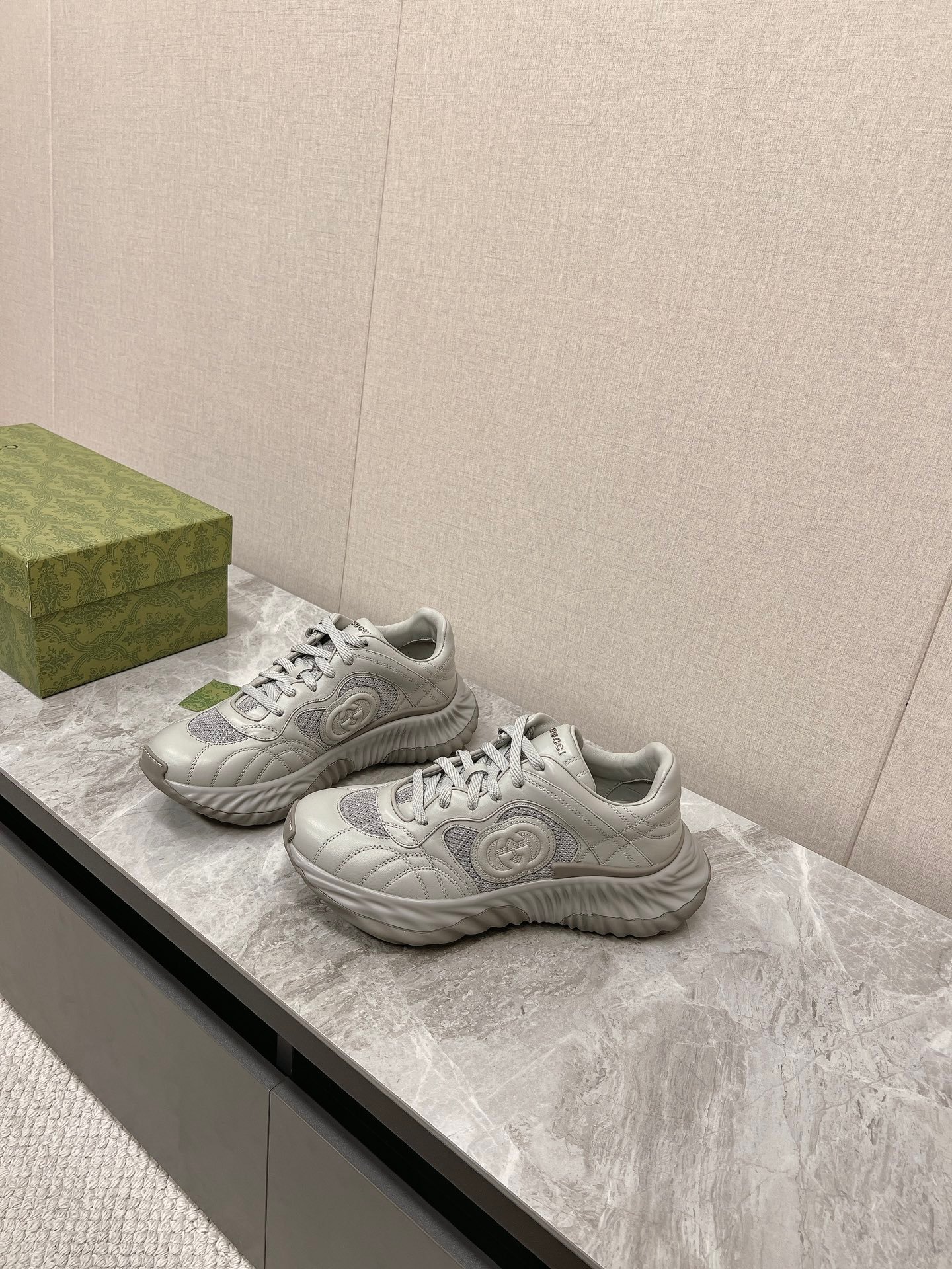 GUCCI sneakers (couple style)