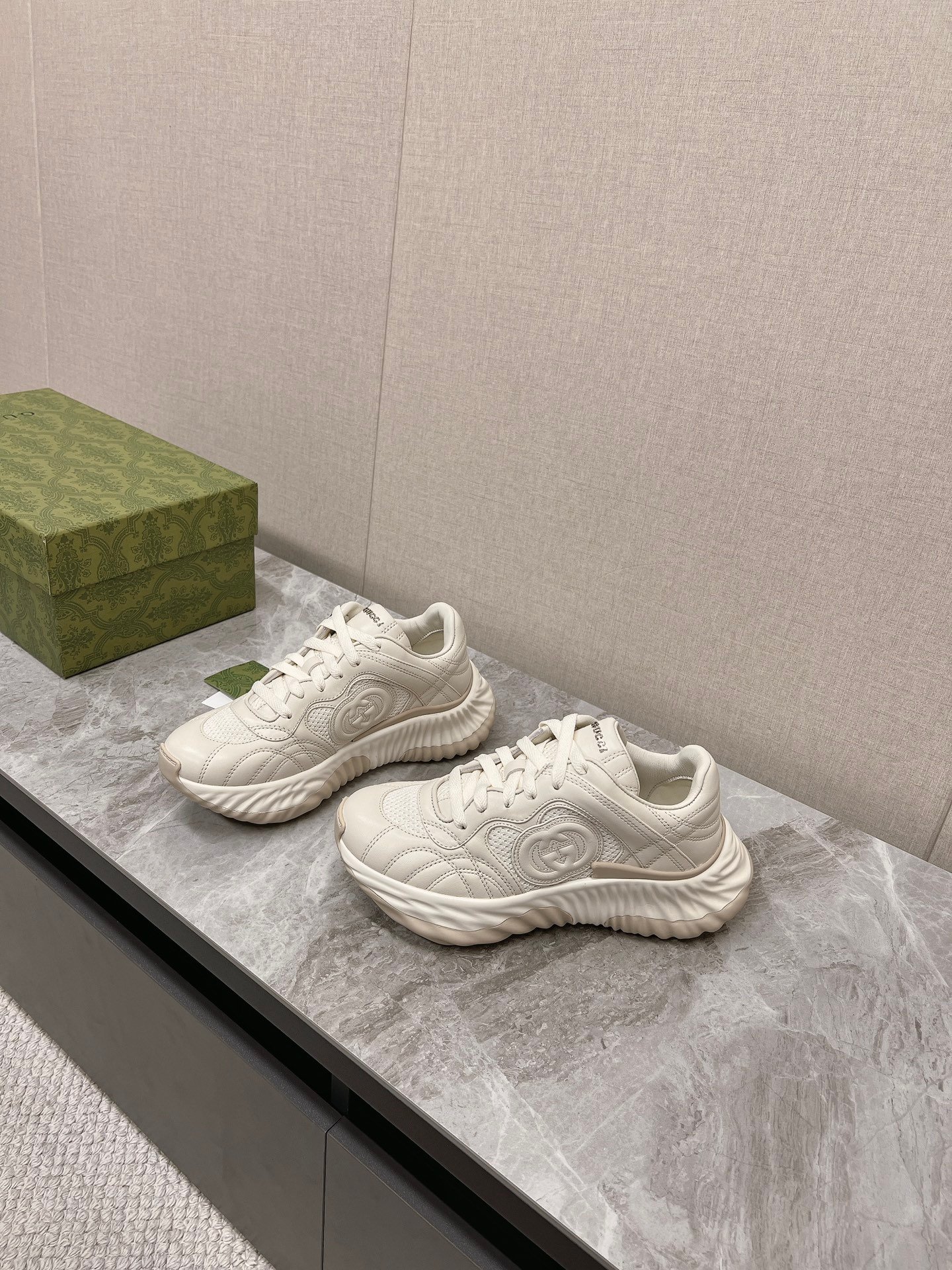 GUCCI sneakers (couple style)
