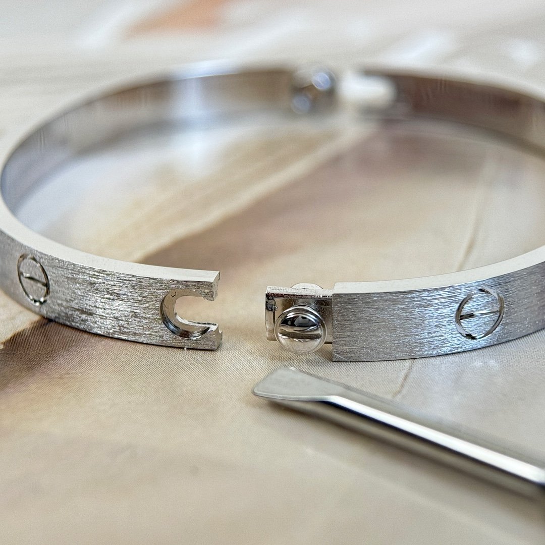 CARTIER brushed LOVE bracelet - Image 6