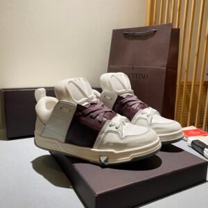 VALENTINO Versatile Sneakers