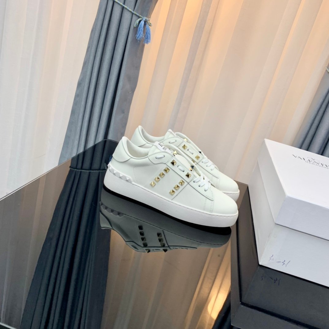 ππ΄πΏπΈπππΌππ rivet sneakers - Image 2
