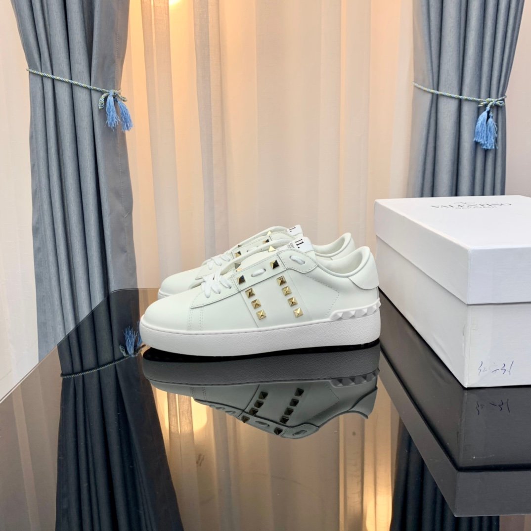 ππ΄πΏπΈπππΌππ rivet sneakers - Image 4