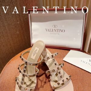 𝑉𝐴𝐿𝐸𝑁𝑇𝐼𝑁𝑂 Classic 'King' high heels