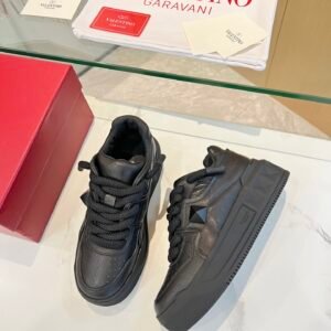 Valentino casual shoes (couple style)
