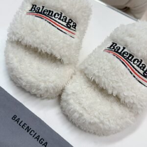Balenciaga woolen slippers