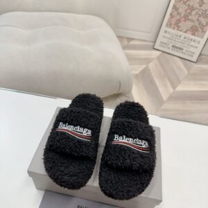 Balenciaga woolen slippers