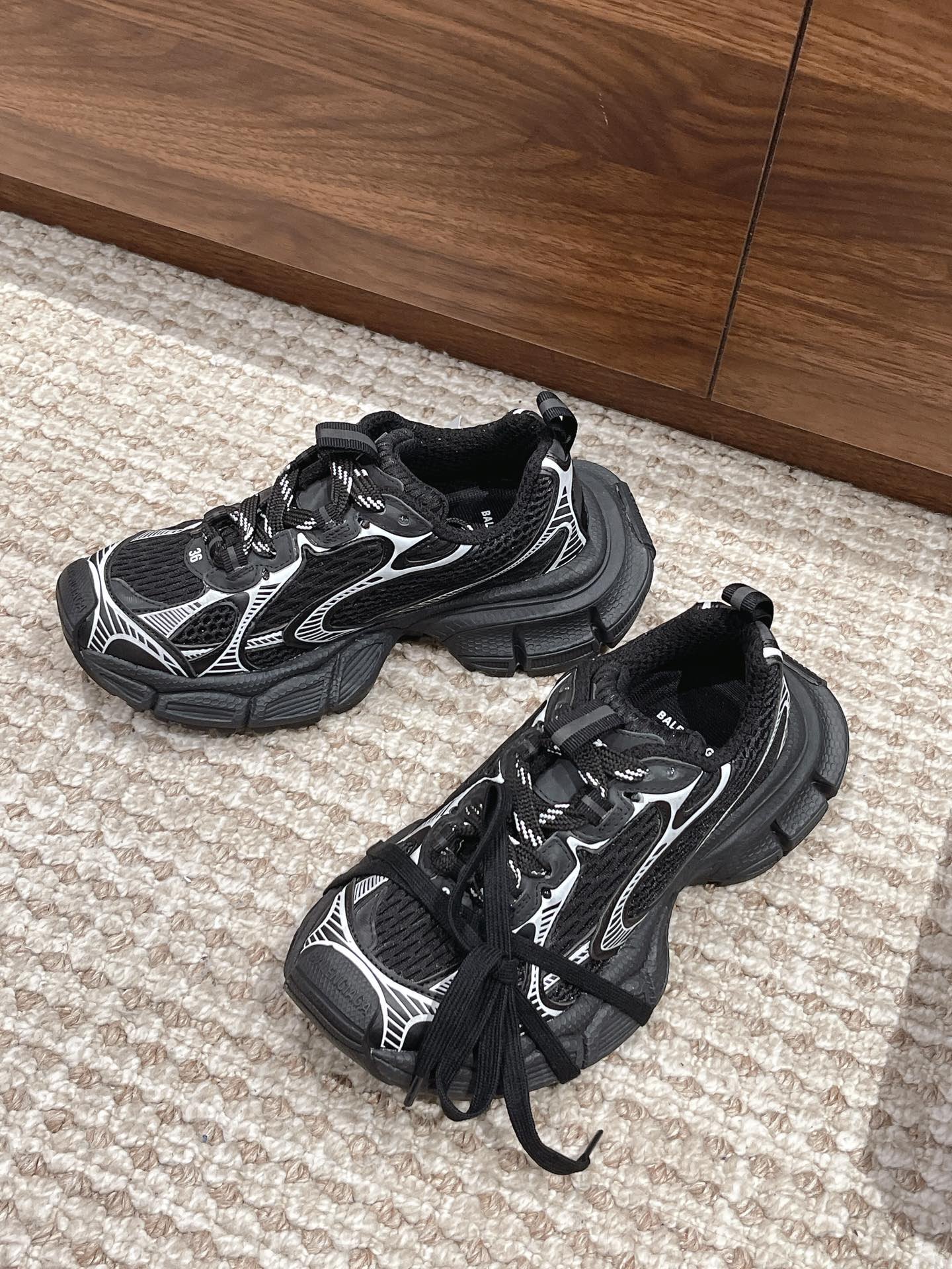 Balenciaga 3XL Sneaker - Image 2