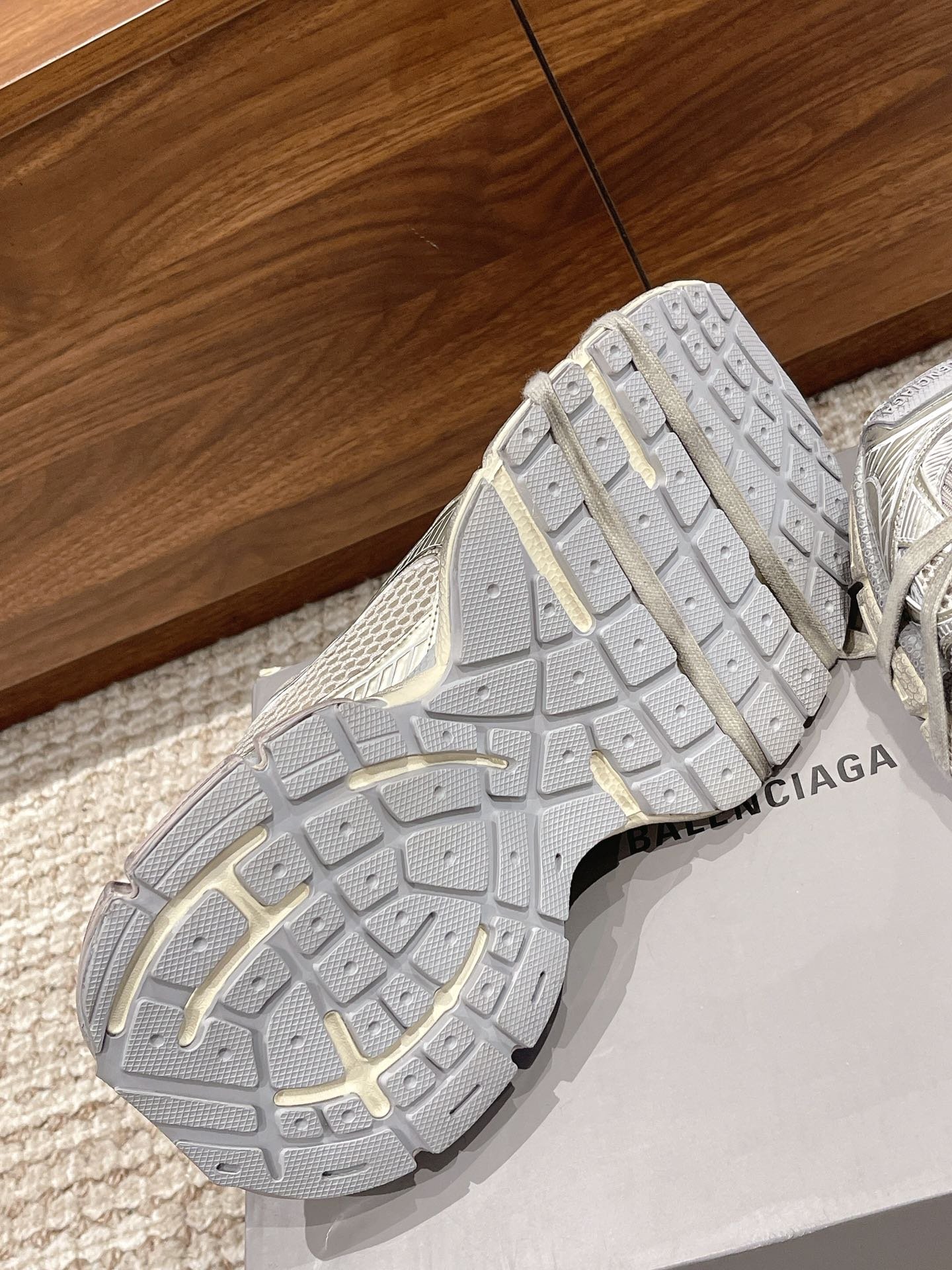 Balenciaga 3XL Sneaker - Image 8