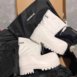 Balenciaga Skiwer snow boots
