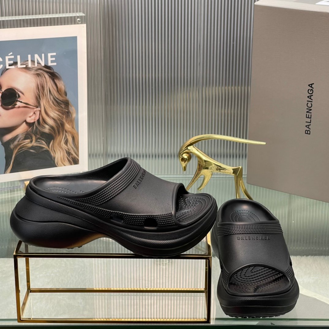 Balenciaga's latest cave slippers